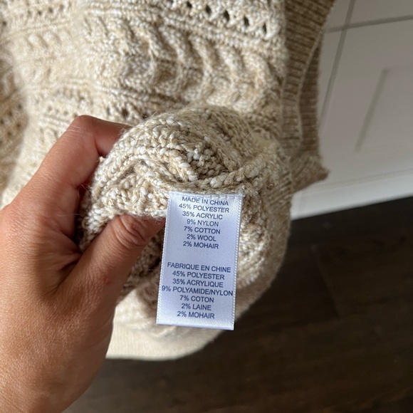 Splendid knitted, short sleeved sweater, size xs - Picture 2 of 3